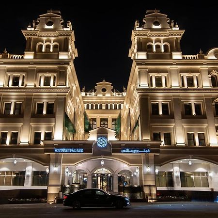 Vittori Palace Hotel And Residences Riyad Dış mekan fotoğraf The hotel at night