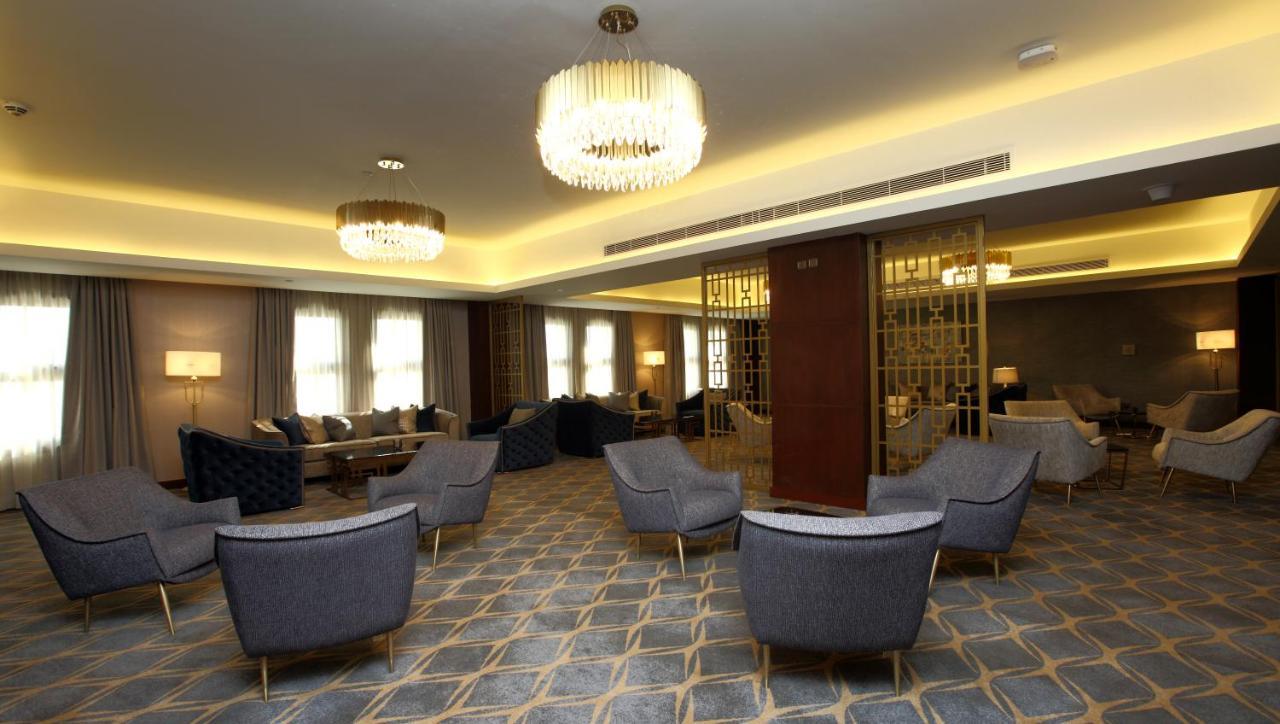 Vittori Palace Hotel And Residences Riyad Dış mekan fotoğraf The lounge at the airport