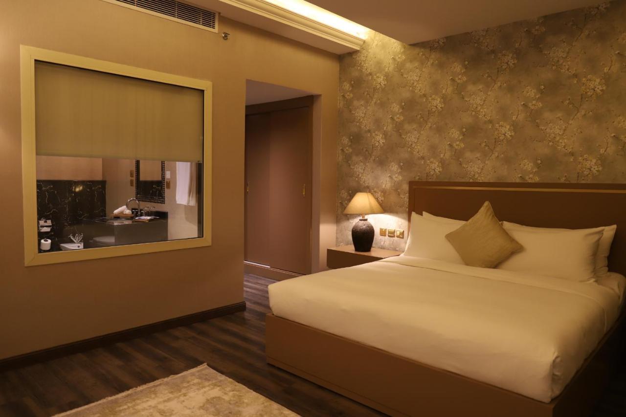 Vittori Palace Hotel And Residences Riyad Dış mekan fotoğraf A bedroom at the hotel